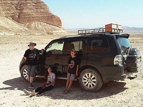 דרכים במדבר